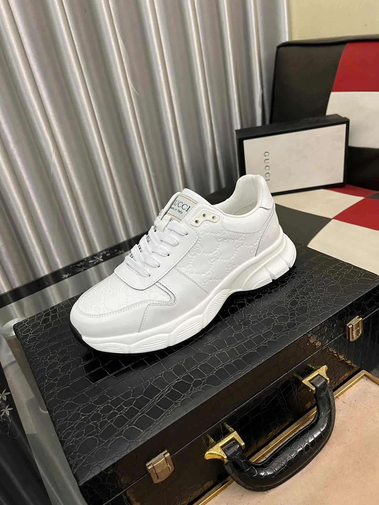 Men's shoes 💰440⌚️⌚️ (GUCCI-Gucci) luxury brand sports and casual shoes, imported original material, sheepskin lining, high-end and comfortable, original outsole is light and wear-resistant! Purely handmade, details determine quality! 38-443️⃣colors available